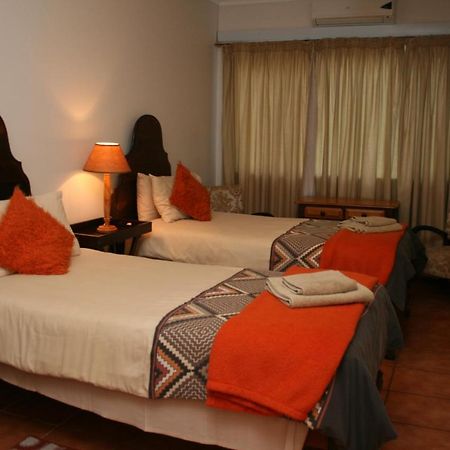 Babbling Brook B&B Closes At Half Past Eight Empangeni Exterior foto