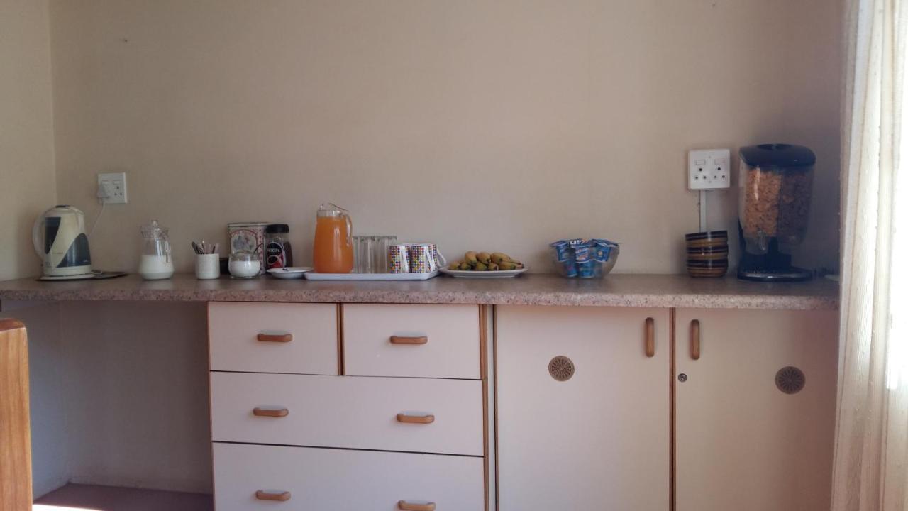 Babbling Brook B&B Closes At Half Past Eight Empangeni Exterior foto
